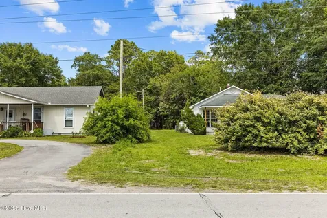 690 Chatham Street Newport NC 28570