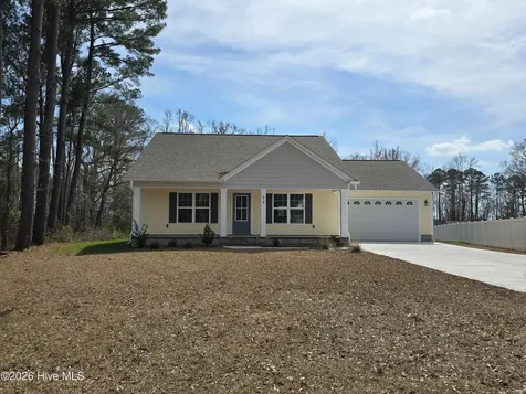 94 Osprey Watch Lane E Oriental NC 28571