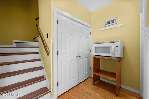 32 Windy Court Oriental NC 28571