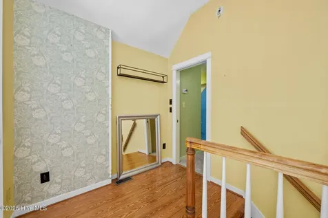 32 Windy Court Oriental NC 28571