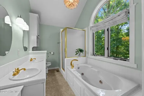 32 Windy Court Oriental NC 28571