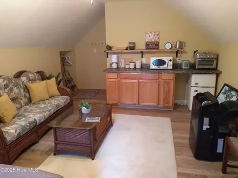 32 Windy Court Oriental NC 28571