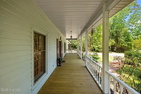 32 Windy Court Oriental NC 28571