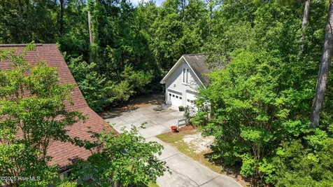 32 Windy Court Oriental NC 28571