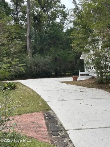 32 Windy Court Oriental NC 28571