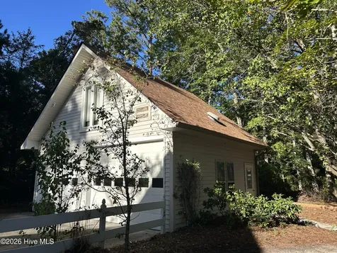 32 Windy Court Oriental NC 28571