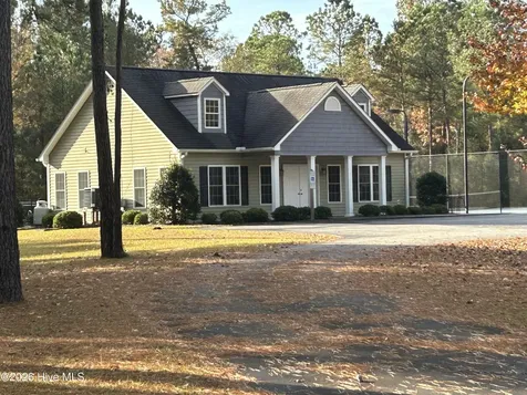 32 Windy Court Oriental NC 28571