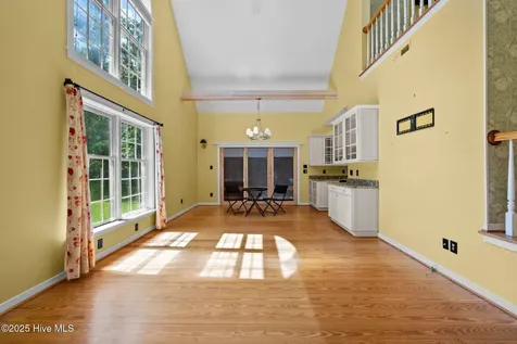 32 Windy Court Oriental NC 28571