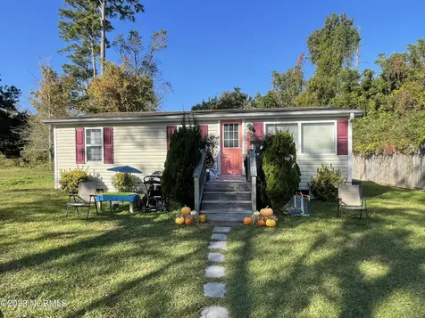 2463 Nc-172 Sneads Ferry NC 28460