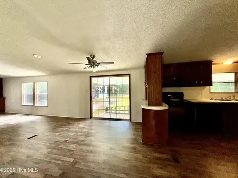 184 Hardison Road Holly Ridge NC 28445