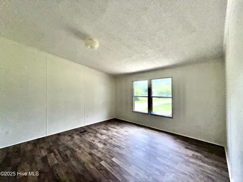 184 Hardison Road Holly Ridge NC 28445