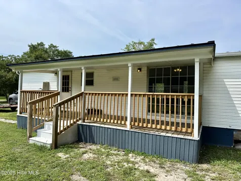 184 Hardison Road Holly Ridge NC 28445