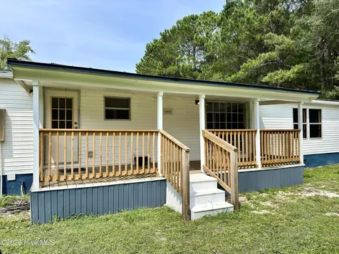 184 Hardison Road Holly Ridge NC 28445