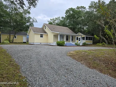 108 NW 29th Street Oak Island NC 28465