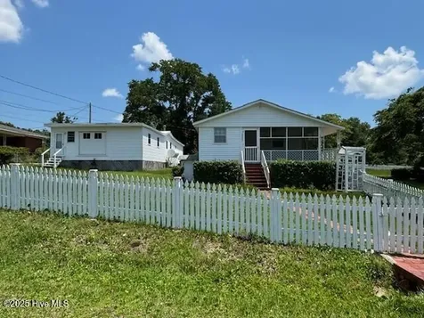 2032 Middle Sound Loop Road Wilmington NC 28411