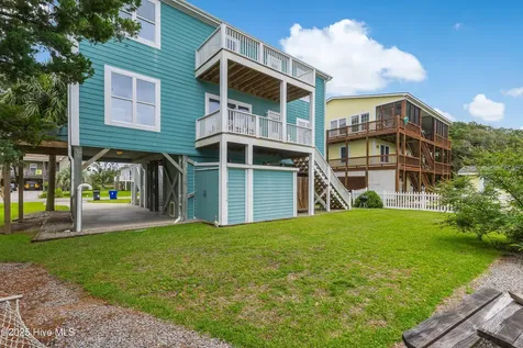 2911 E Pelican Drive Oak Island NC 28465