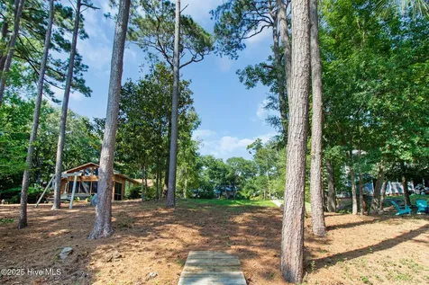 117 White Ash Drive Pine Knoll Shores NC 28512