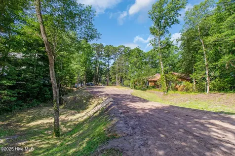 117 White Ash Drive Pine Knoll Shores NC 28512
