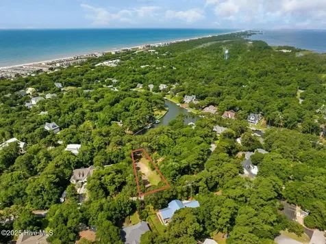 117 White Ash Drive Pine Knoll Shores NC 28512