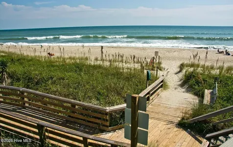 117 White Ash Drive Pine Knoll Shores NC 28512