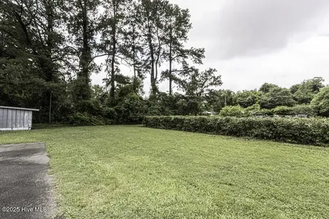 309 Mcgwigan Street Enfield NC 27823
