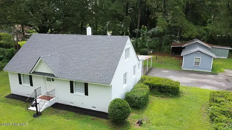 309 Mcgwigan Street Enfield NC 27823
