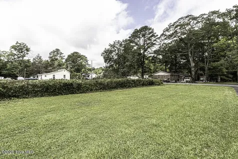 309 Mcgwigan Street Enfield NC 27823
