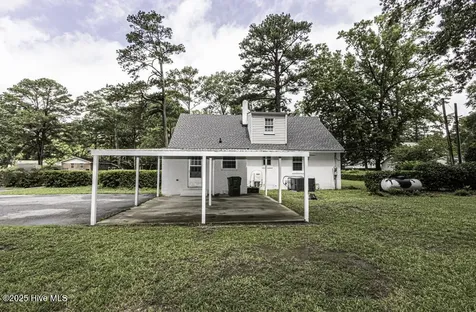 309 Mcgwigan Street Enfield NC 27823