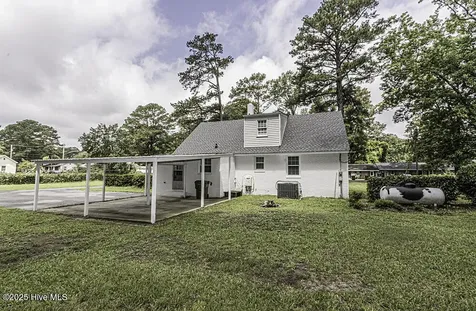 309 Mcgwigan Street Enfield NC 27823