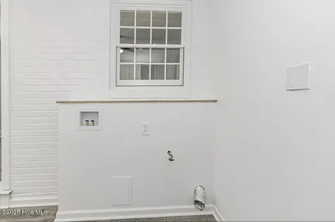 309 Mcgwigan Street Enfield NC 27823