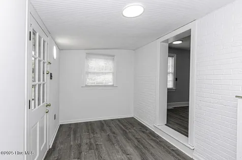 309 Mcgwigan Street Enfield NC 27823