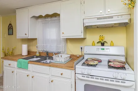 410 Brown Drive New Bern NC 28560