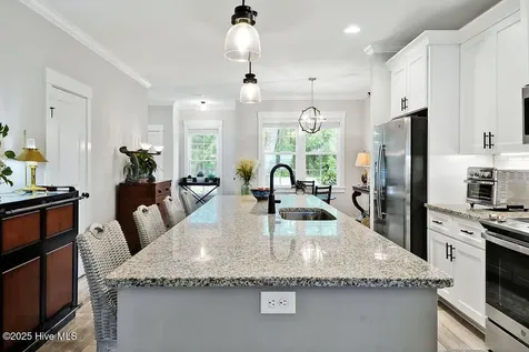 114 W 14th Street Southport NC 28461