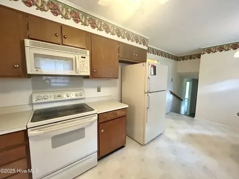 1203 Franklin Avenue Laurinburg NC 28352