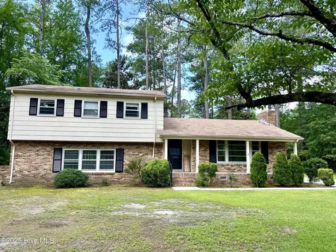 1203 Franklin Avenue Laurinburg NC 28352