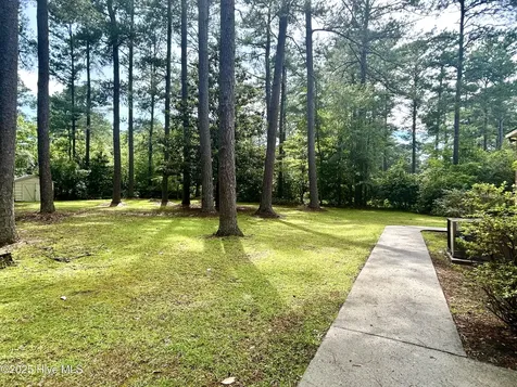 1203 Franklin Avenue Laurinburg NC 28352