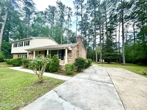 1203 Franklin Avenue Laurinburg NC 28352