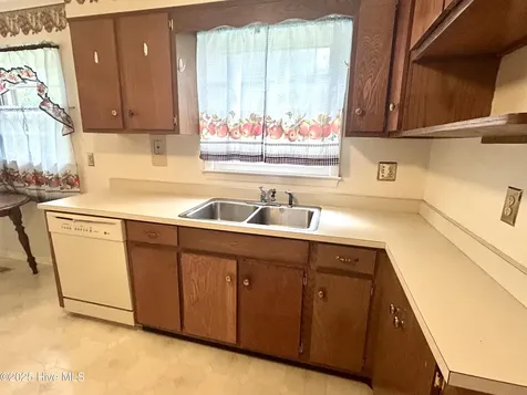 1203 Franklin Avenue Laurinburg NC 28352