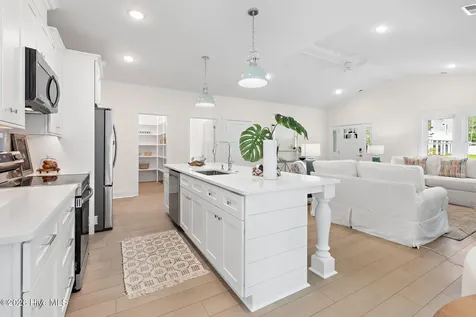 163 NW 4th Street Oak Island NC 28465