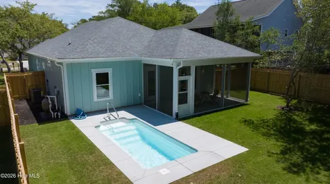 163 NW 4th Street Oak Island NC 28465