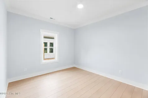 163 NW 4th Street Oak Island NC 28465