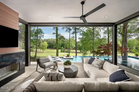 521 Airlie Road Wilmington NC 28403