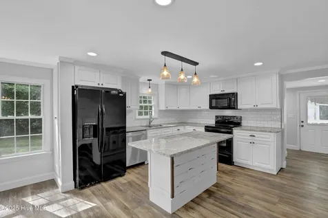 2971 Penderlea Highway Burgaw NC 28425