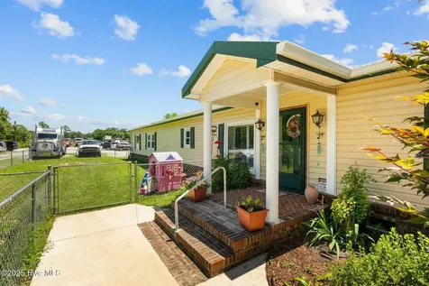 1831 Clarks Road New Bern NC 28562
