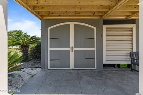406 Ocean Boulevard W Holden Beach NC 28462