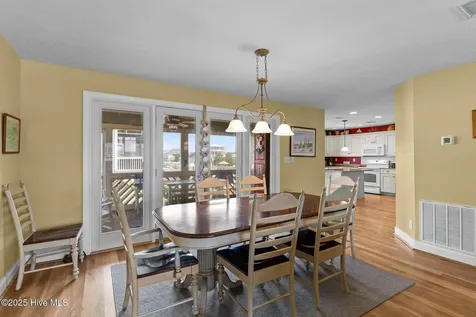 406 Ocean Boulevard W Holden Beach NC 28462
