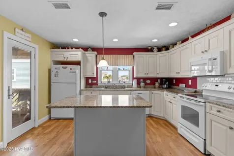 406 Ocean Boulevard W Holden Beach NC 28462