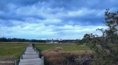 510 Shipmast Court Beaufort NC 28516