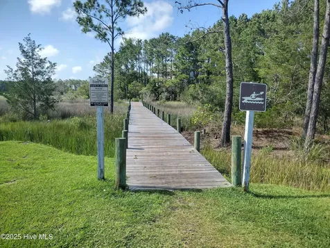 510 Shipmast Court Beaufort NC 28516