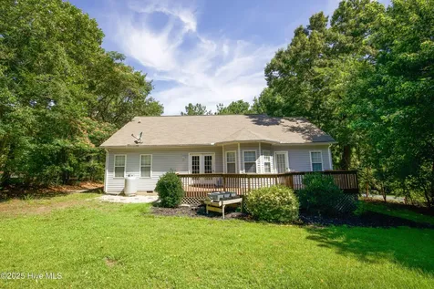 130 Pinecone Court Seven Lakes NC 27376